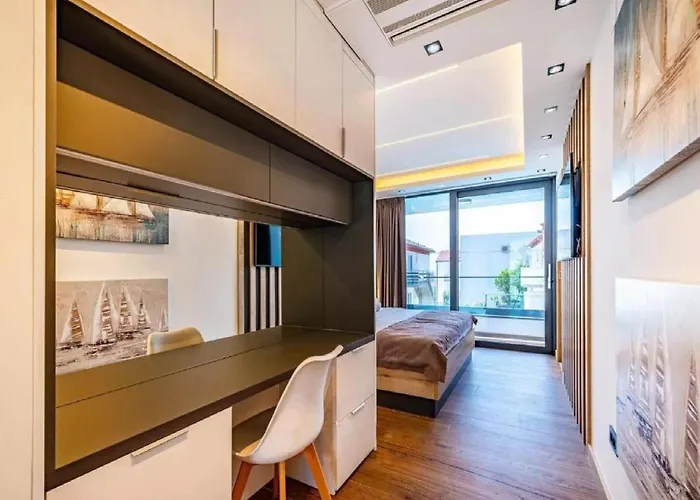 Alpha - Four Bedroom With Swimming Pool Βίλα Ραμπ