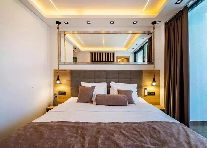 Alpha - Four Bedroom With Swimming Pool * Ραμπ