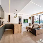 Alpha - Four Bedroom With Swimming Pool Villa Rab Town