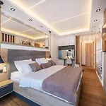 Villa Alpha - Four Bedroom With Swimming Pool